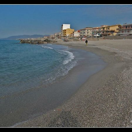 Relax Due Passi Dal Mare Apartment Спадафора Екстериор снимка