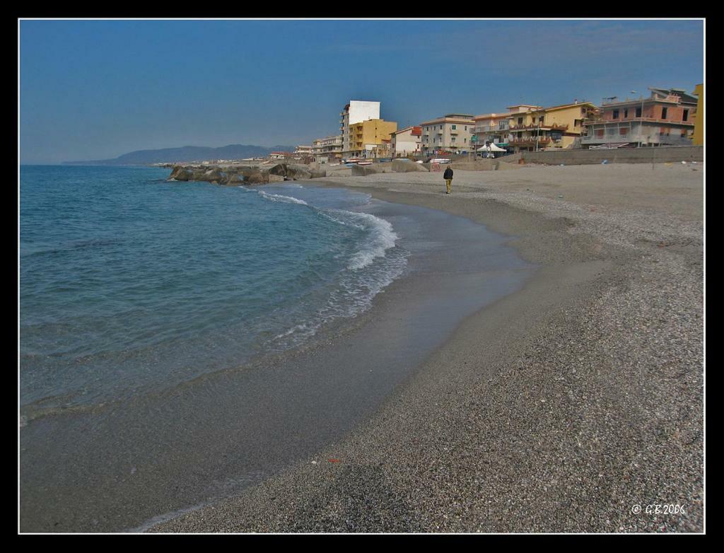 Relax Due Passi Dal Mare Apartment Спадафора Екстериор снимка